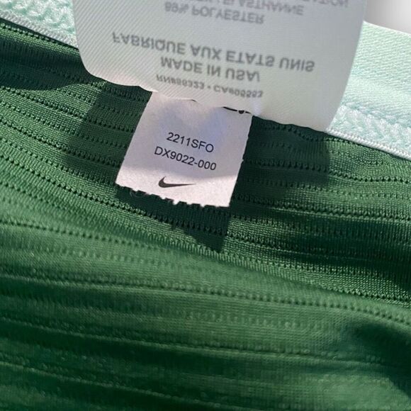 Nike Pro Elite Track & Field Green Running Shorts Womens size Medium DX9022-000 - Picture 7 of 7